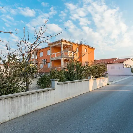 Kovacevic Apartamento Vir